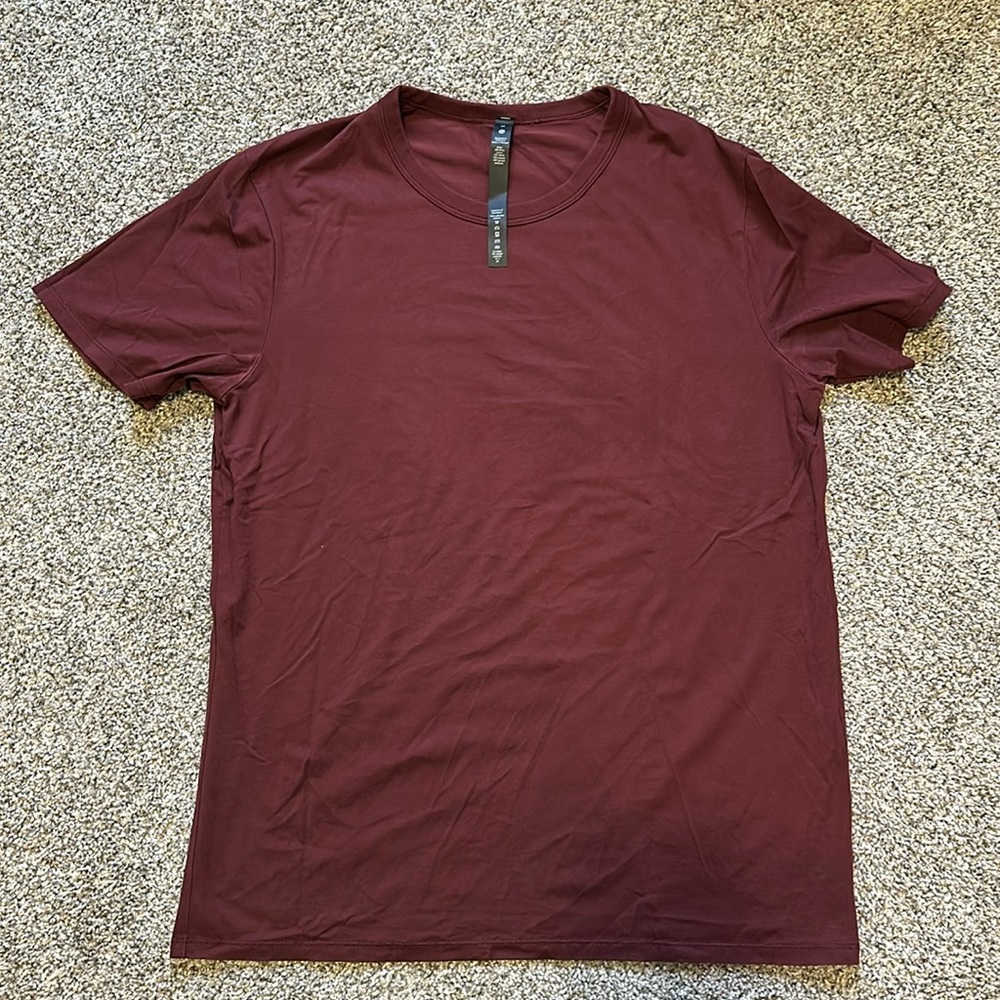 Lululemon The Fundamental T Shirt Men’s Size Medium Red Merlot Maroon